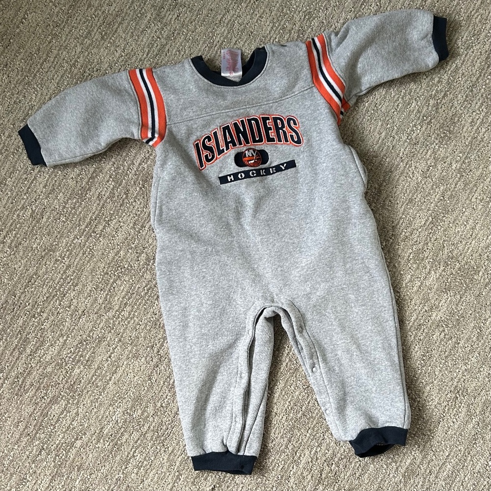 New York Islanders Sweatsuit Onsie Size 24 Months NHL